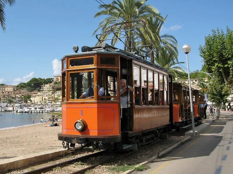 Sol Port Soller Hostel Port De Soller Spain